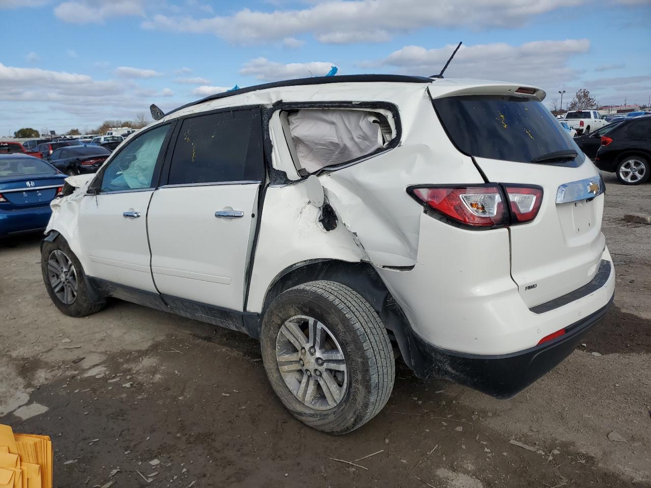 2015 CHEVROLET TRAVERSE L - Фото 2