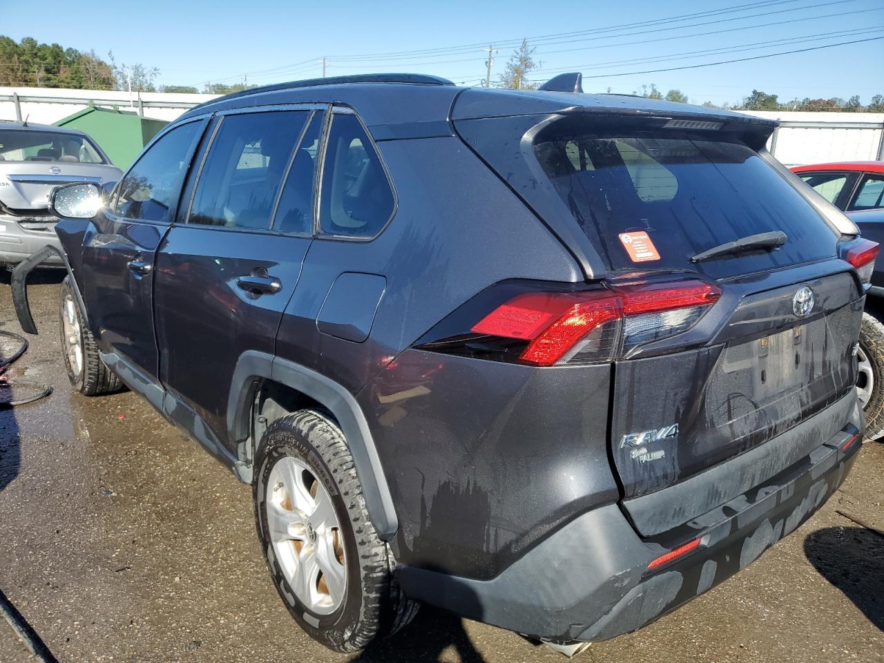 2020 TOYOTA RAV4 XLE - Image 2