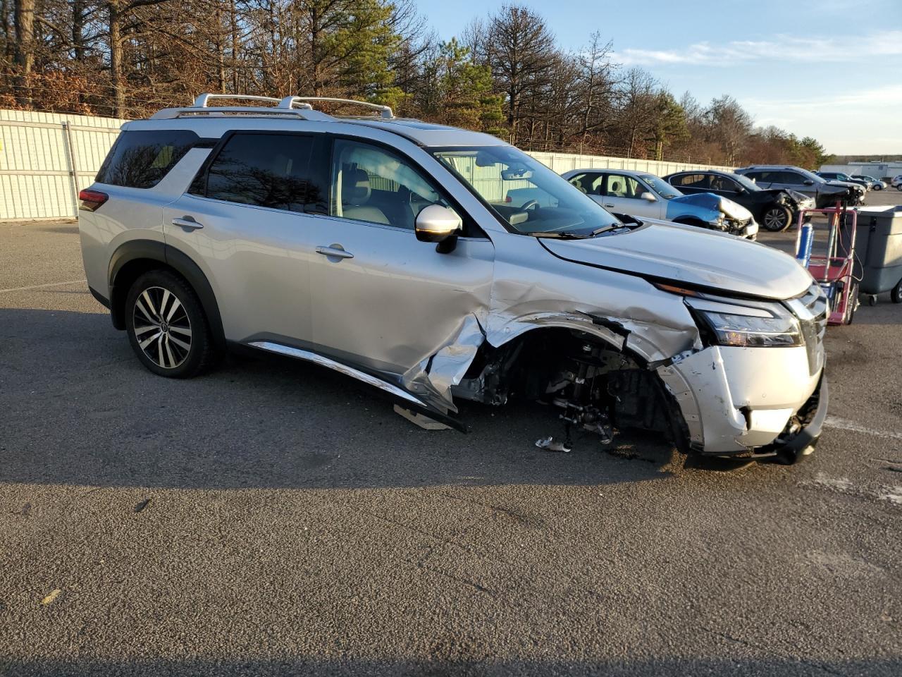 2024 NISSAN PATHFINDER - Фото 4