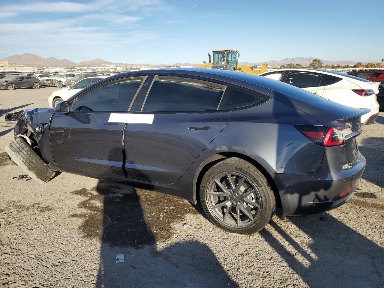 2022 TESLA MODEL 3 - Image 2