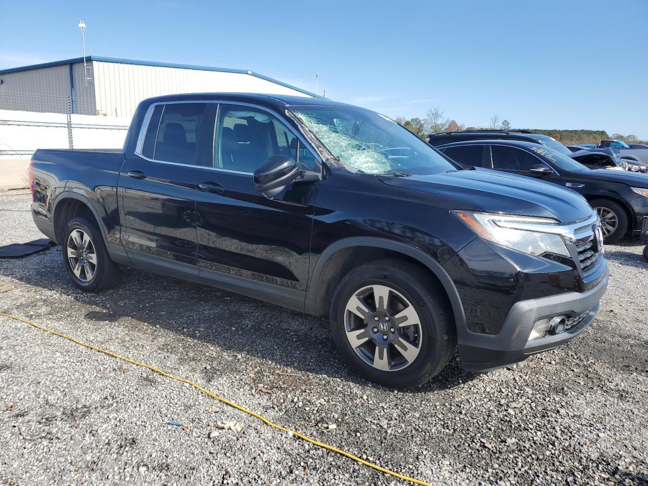 2017 HONDA RIDGELINE - Фото 4