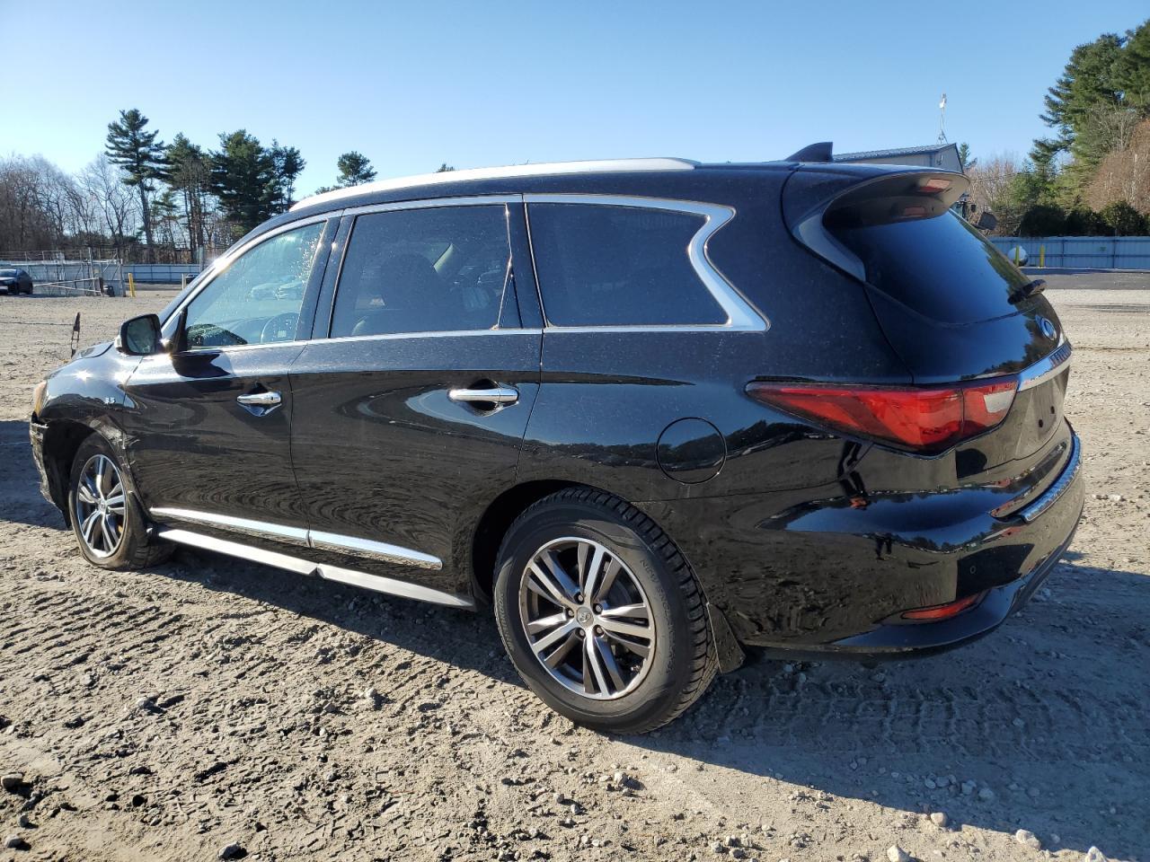 2017 INFINITI QX60 - Image 2
