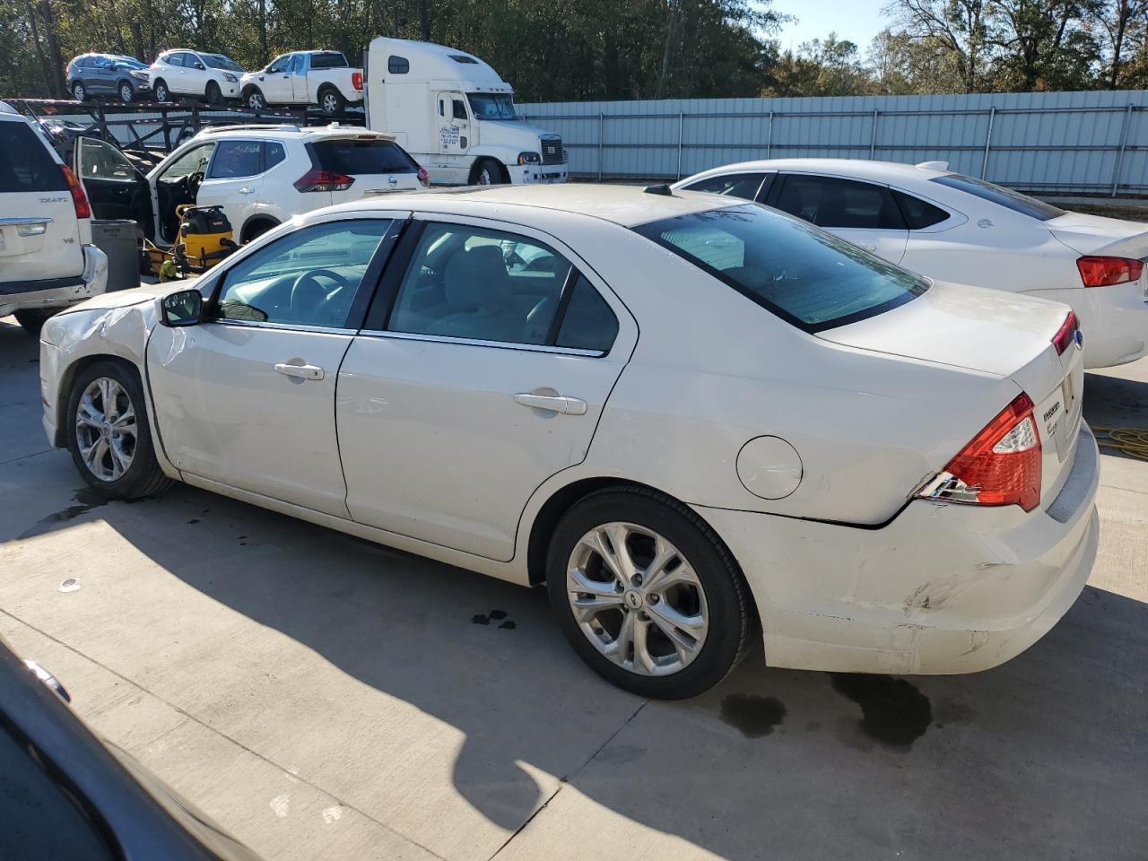 2012 FORD FUSION SE - Image 2