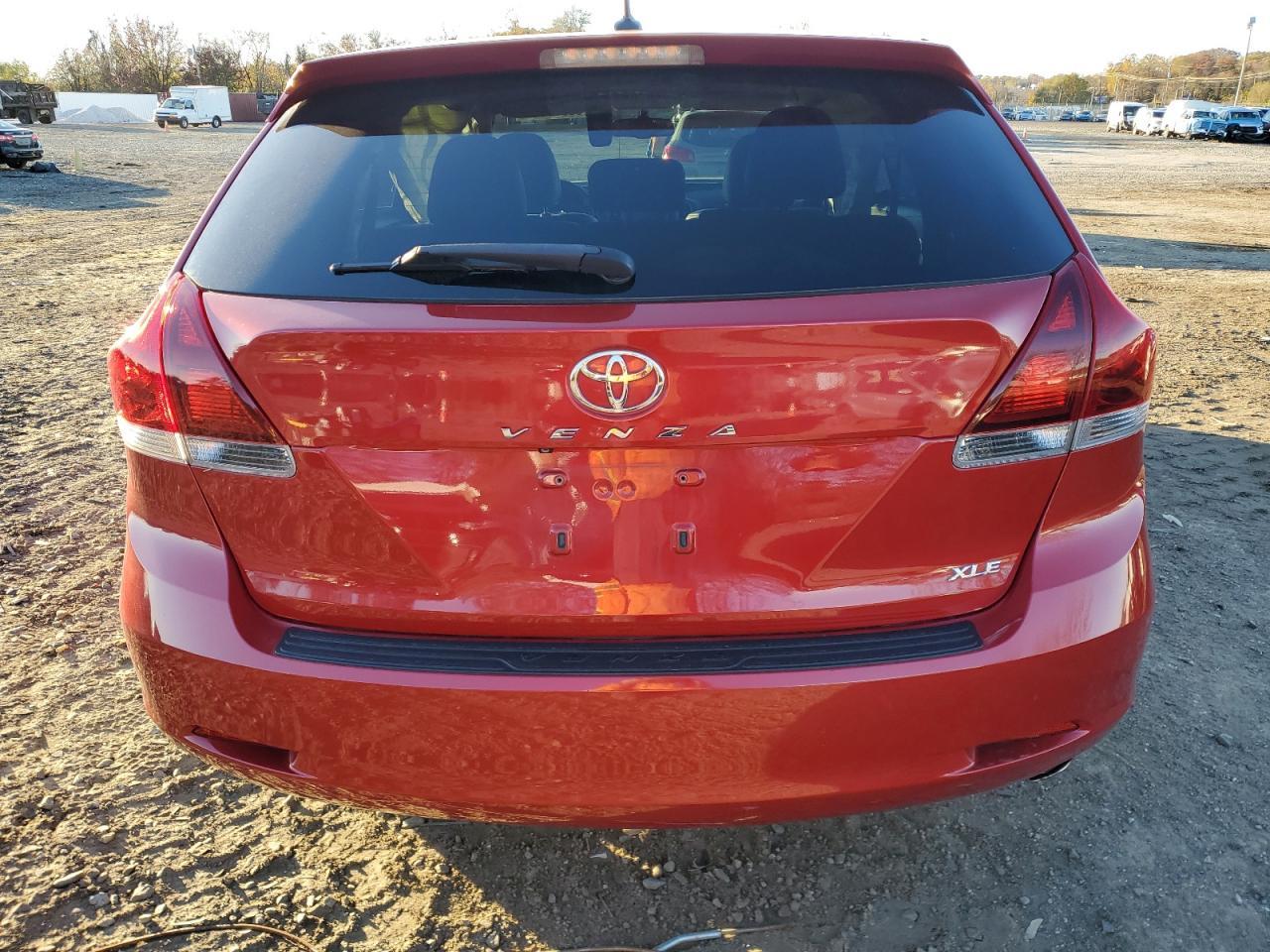 2013 TOYOTA VENZA LE - Фото 6