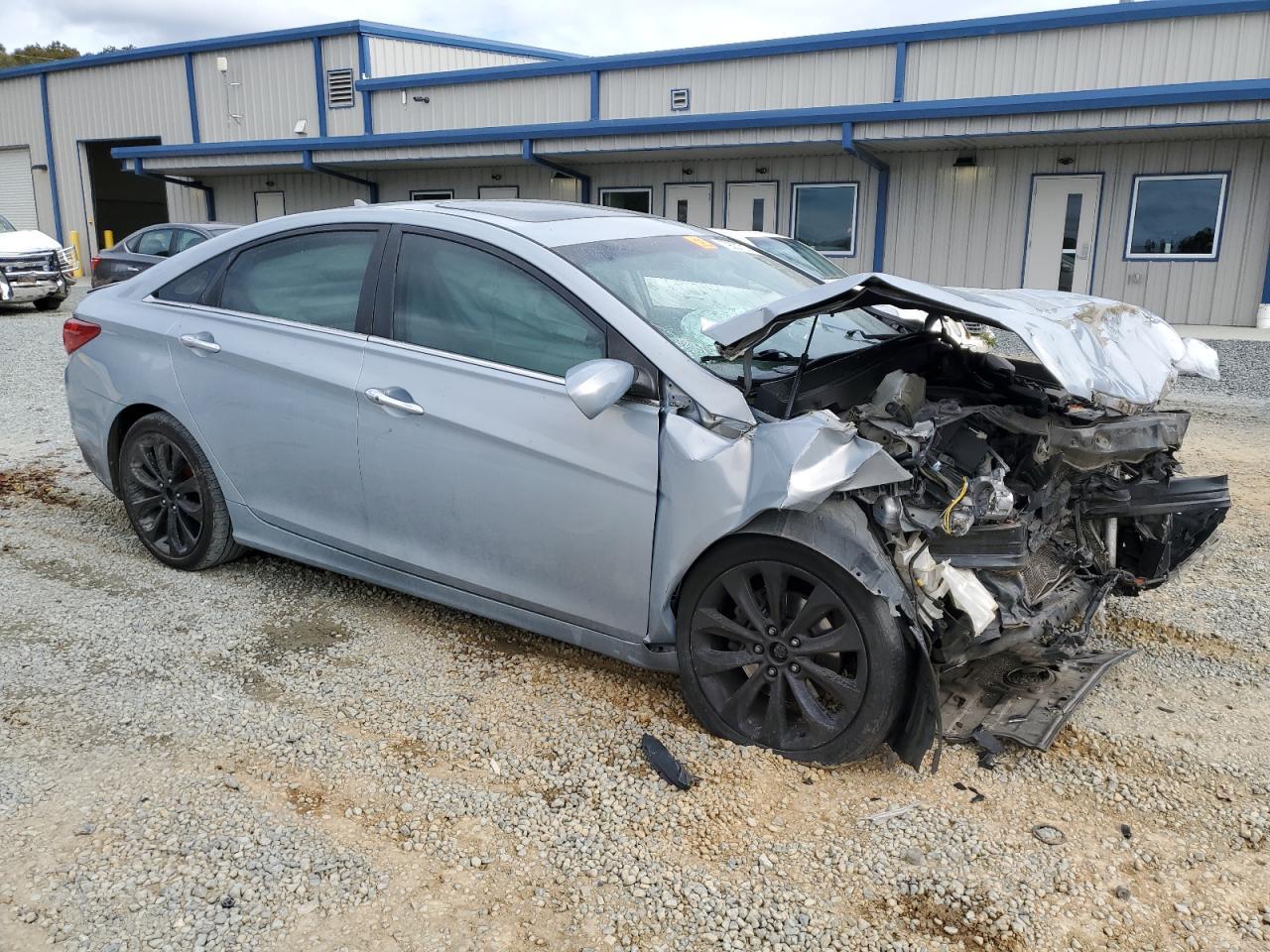 2011 HYUNDAI SONATA SE - Image 4