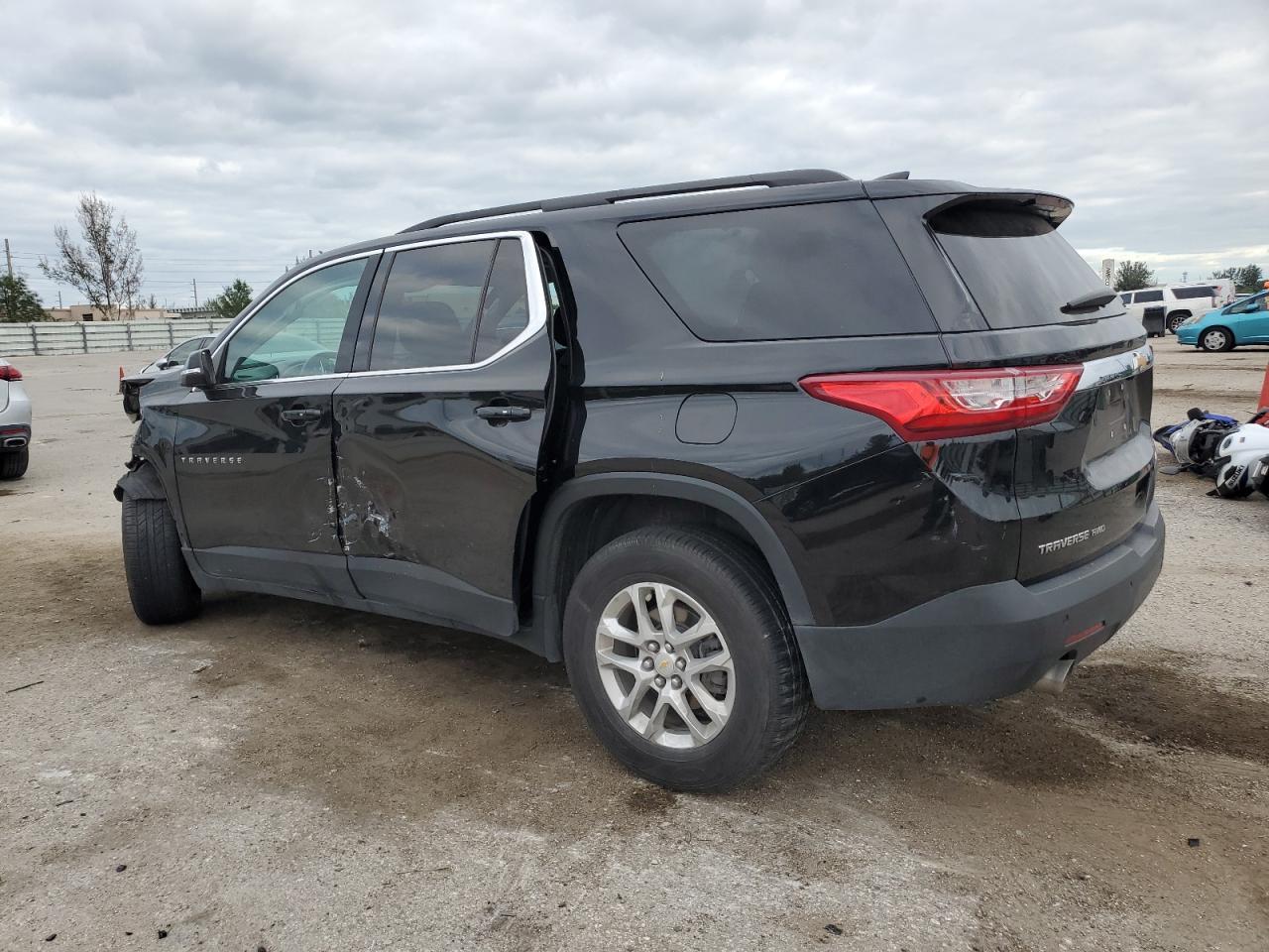 2021 CHEVROLET TRAVERSE L - Image 2