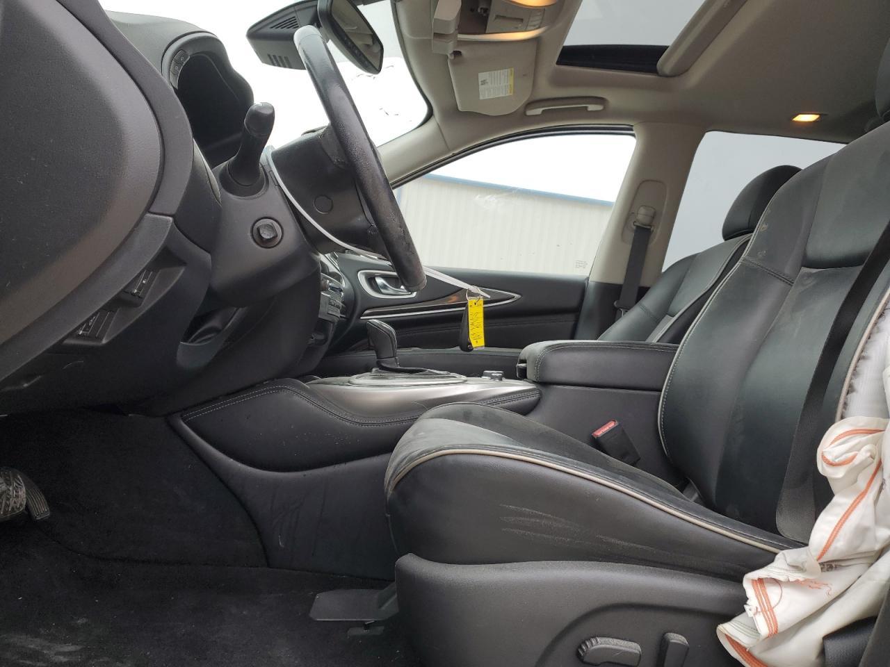 2019 INFINITI QX60 LUXE - Image 7