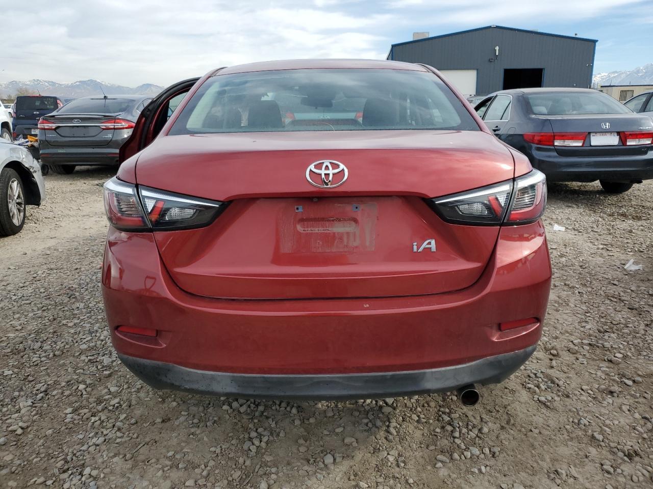 2017 TOYOTA YARIS IA - Фото 6