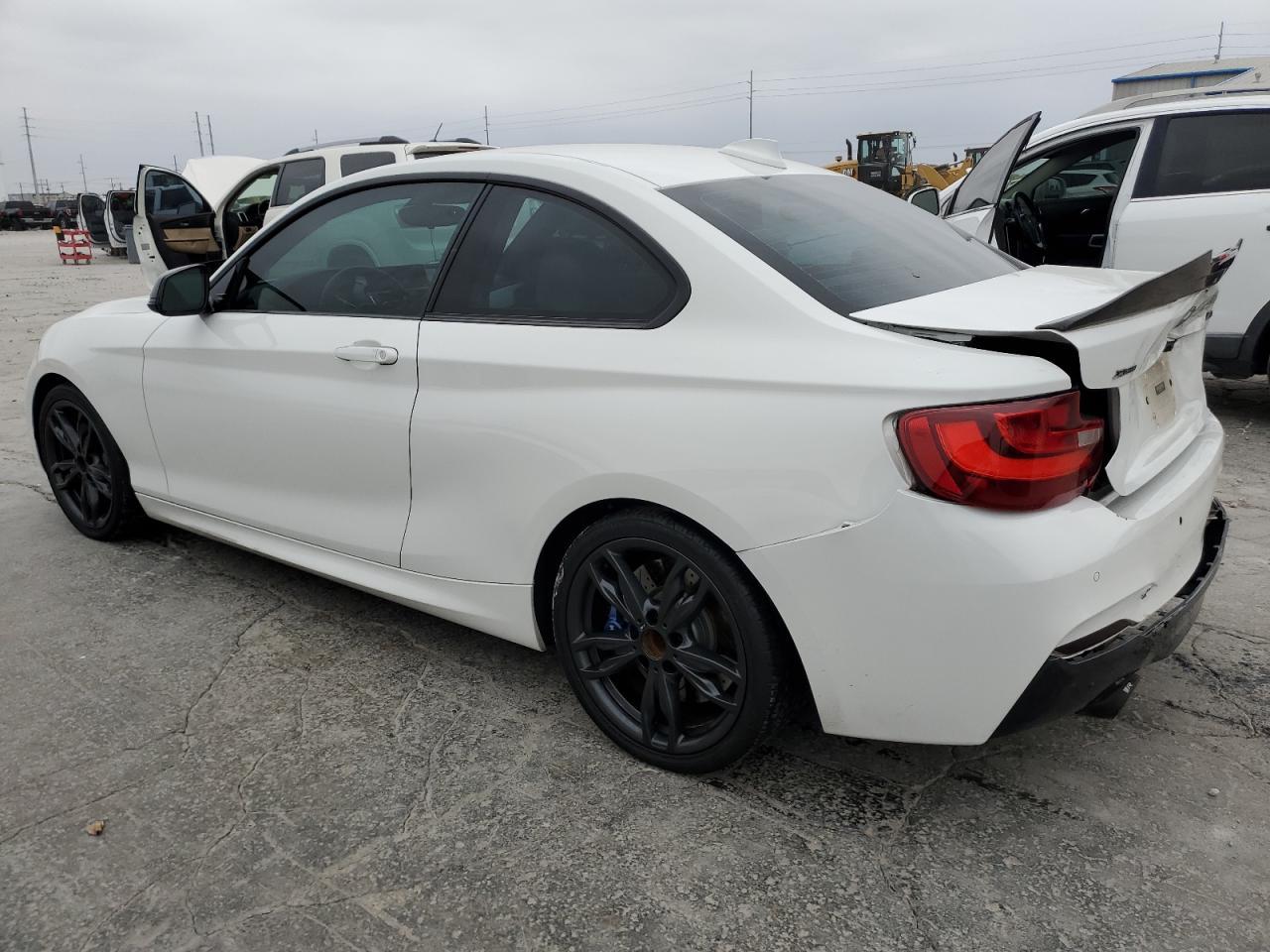 2017 BMW M240XI - Фото 2