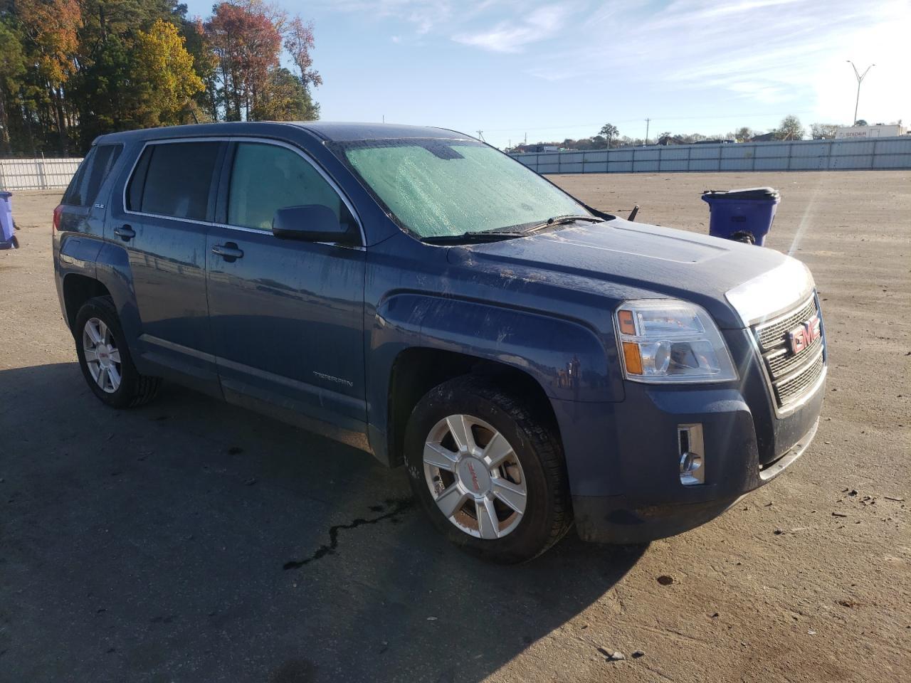 2012 GMC TERRAIN SL - Image 4