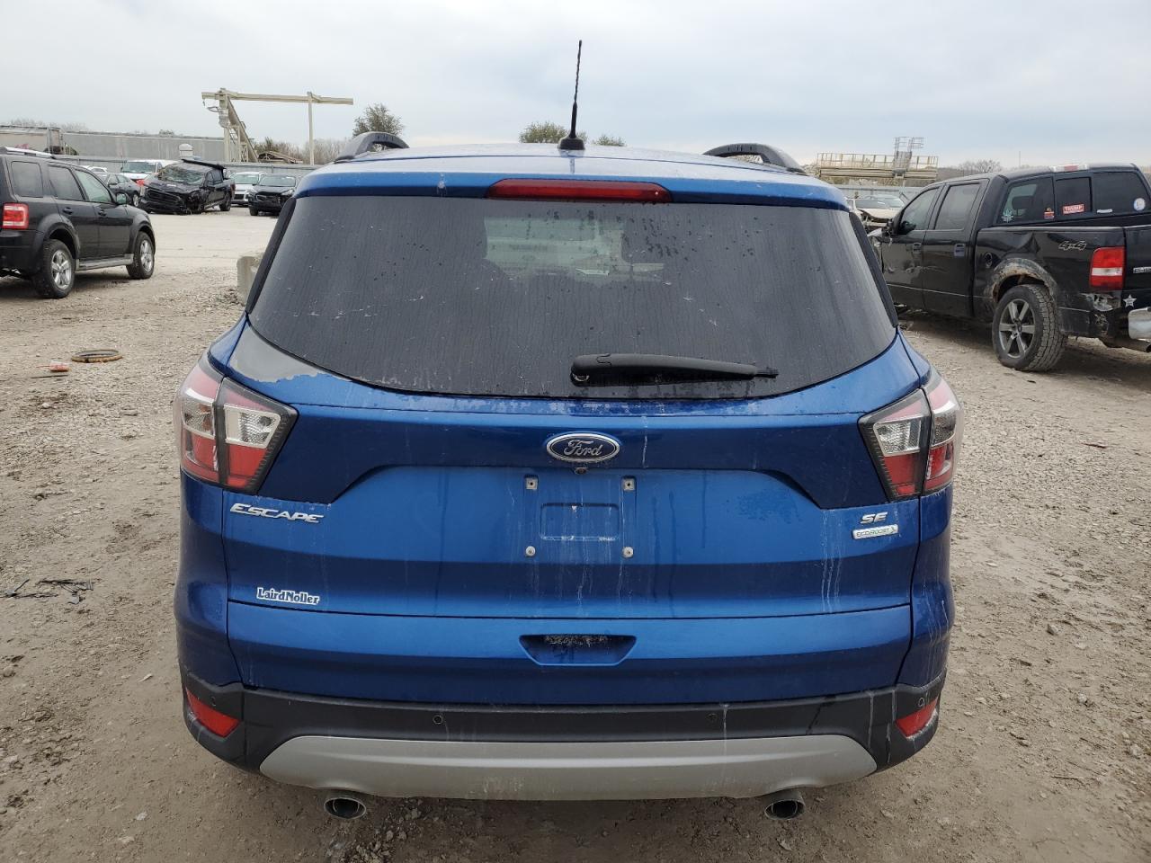 2017 FORD ESCAPE SE - Image 6