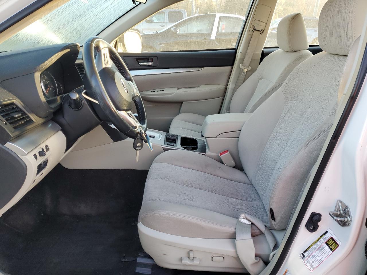 2014 SUBARU LEGACY 2.5 - Image 7