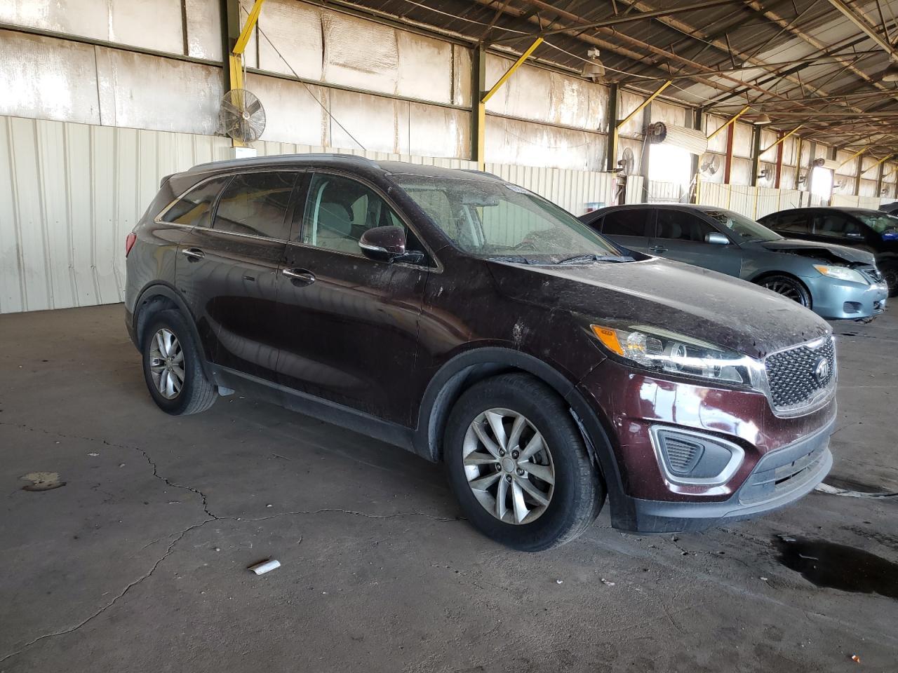 2016 KIA SORENTO LX - Image 4