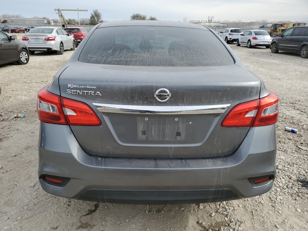 2017 NISSAN SENTRA S - Фото 6