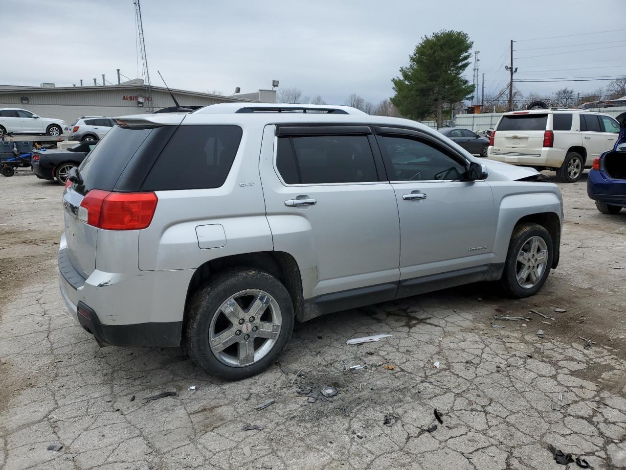 2012 GMC TERRAIN SL - Фото 3