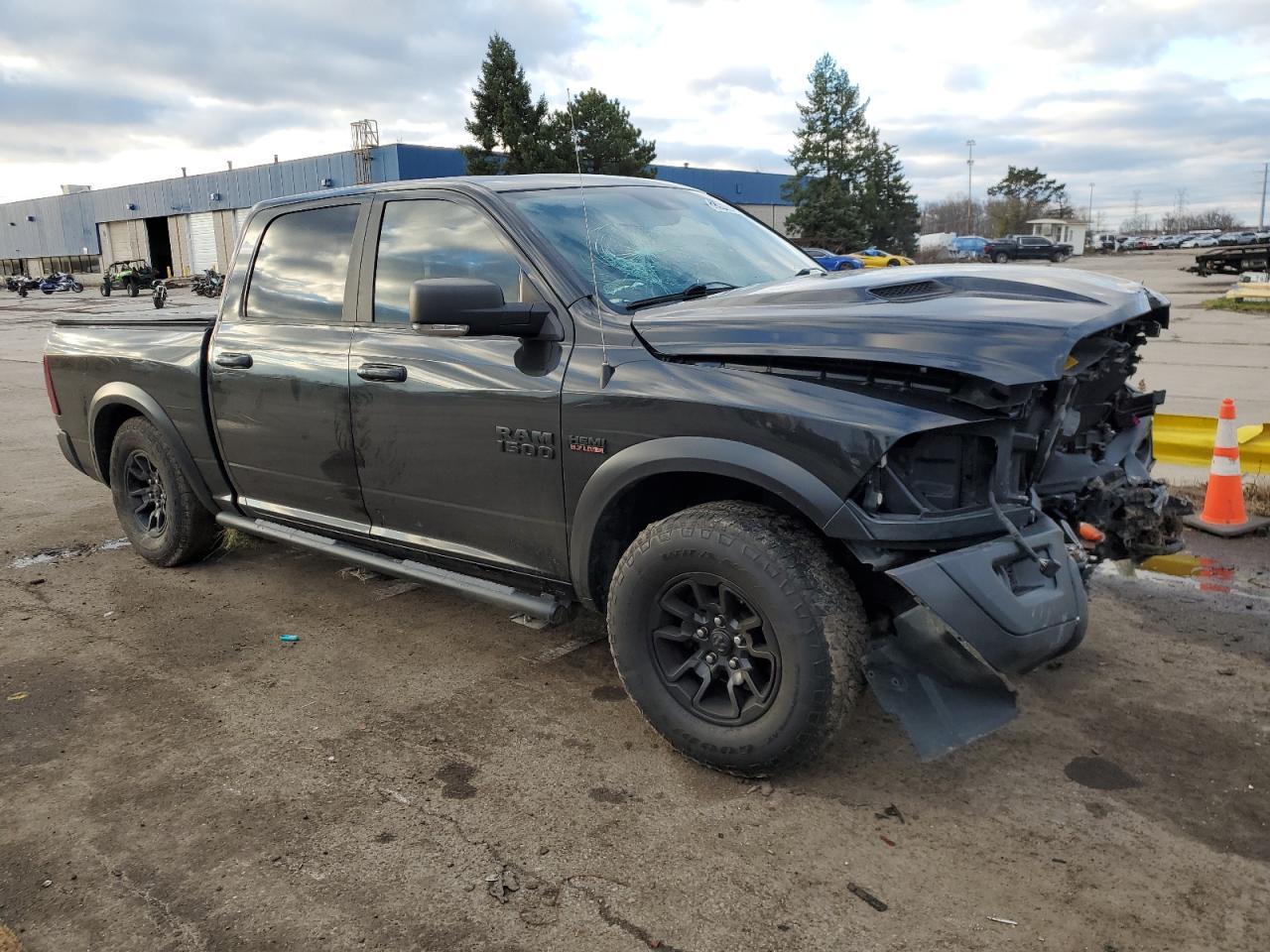2017 RAM 1500 REBEL - Фото 4