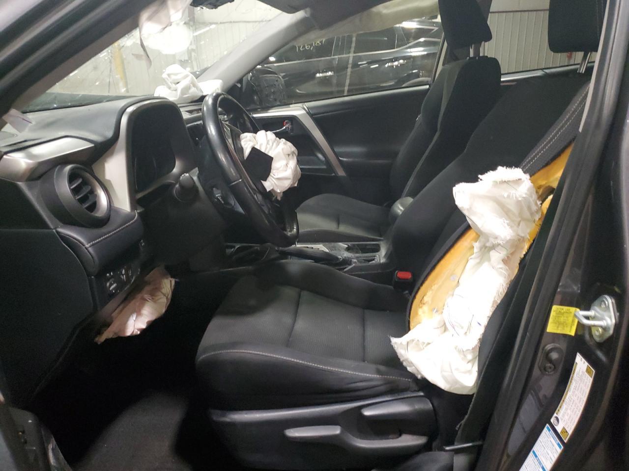 2017 TOYOTA RAV4 XLE - Фото 7