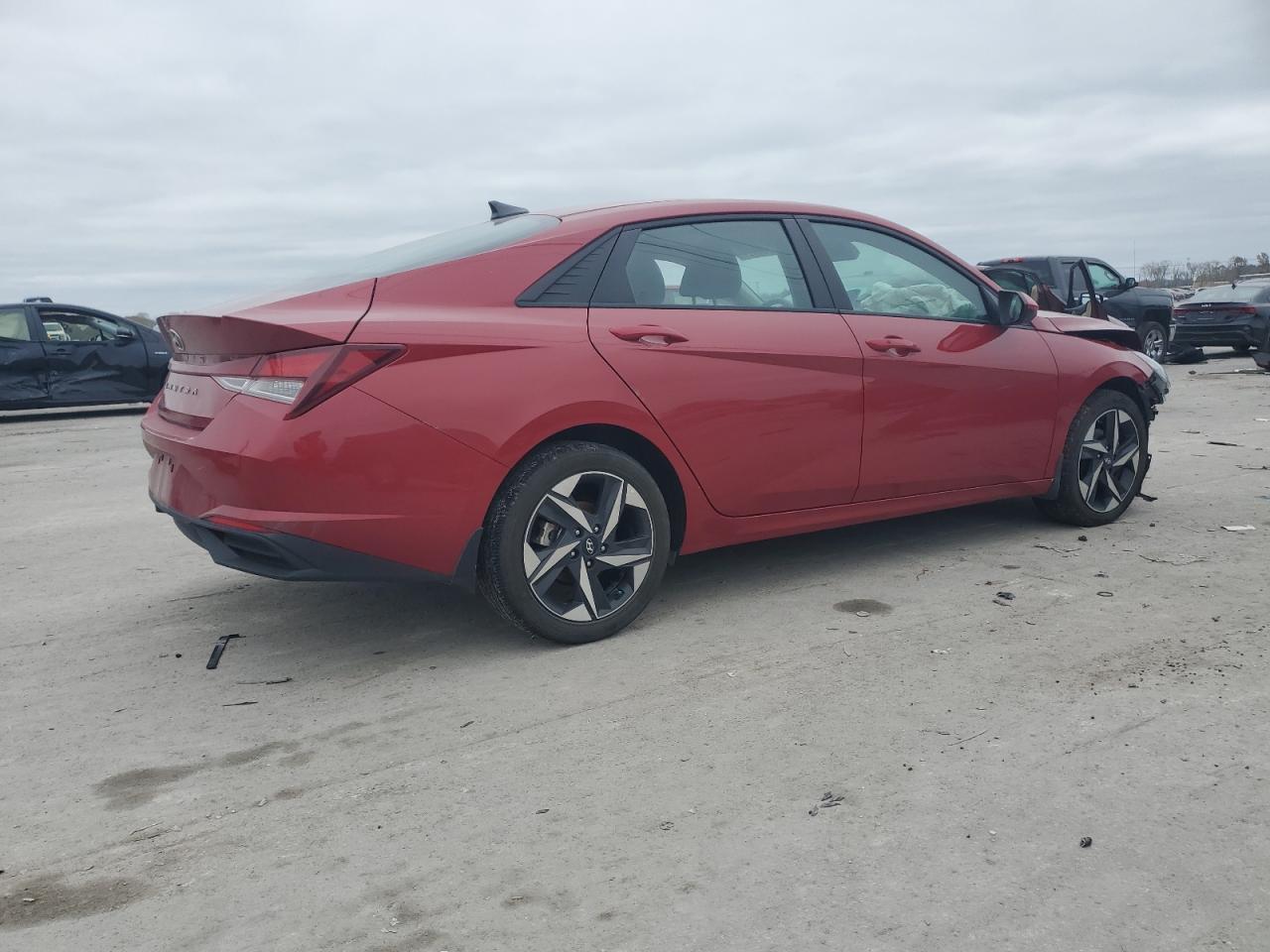 2023 HYUNDAI ELANTRA SE - Image 3