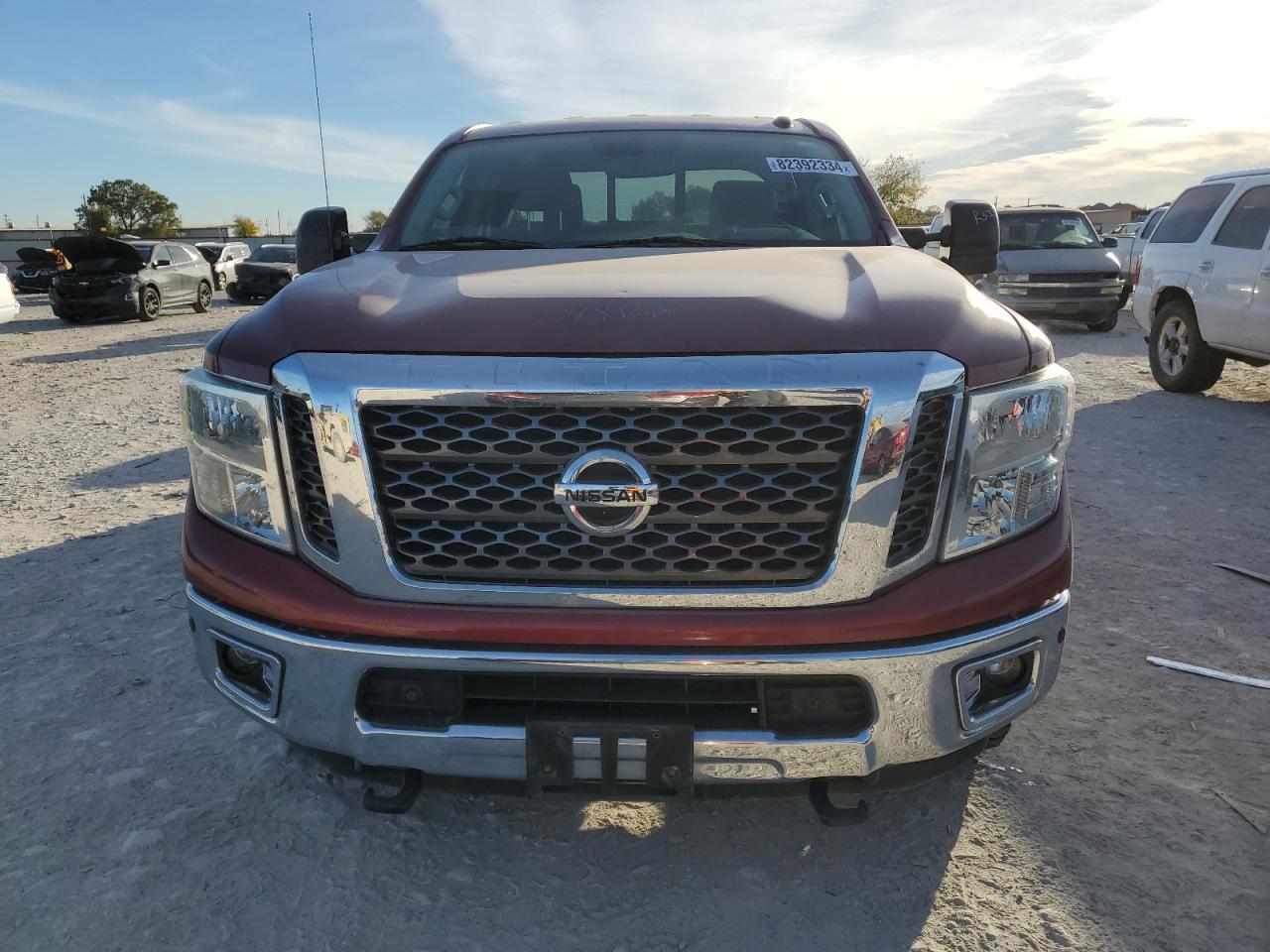 2017 NISSAN TITAN XD S - Фото 5
