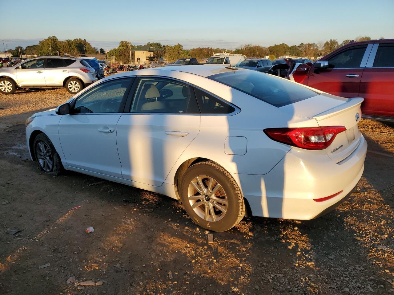 2017 HYUNDAI SONATA SE - Фото 2