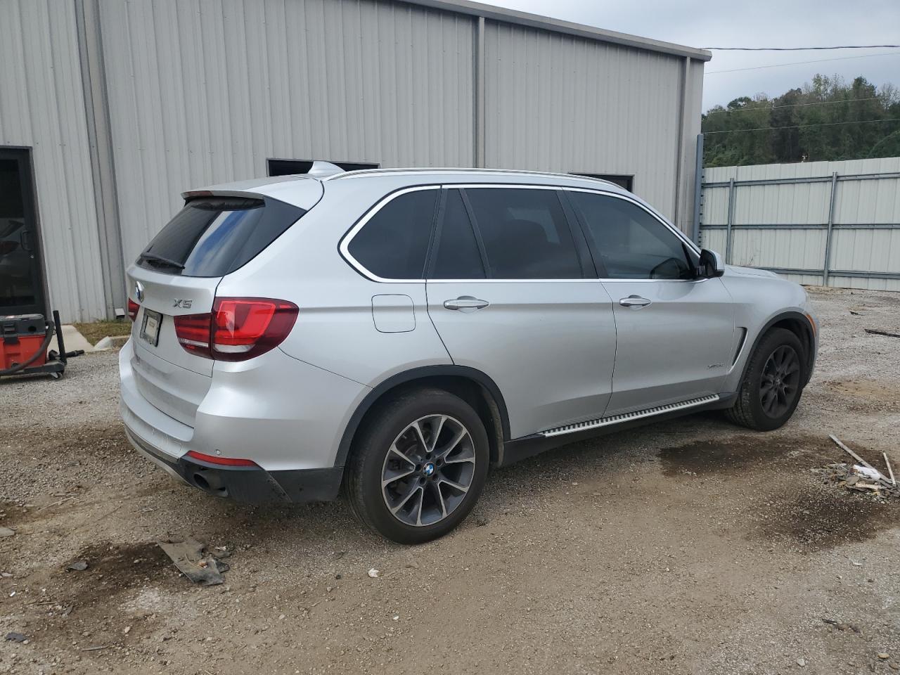 2016 BMW X5 XDRIVE3 - Фото 3