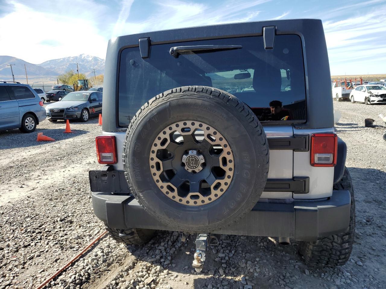 2015 JEEP WRANGLER U - Image 6