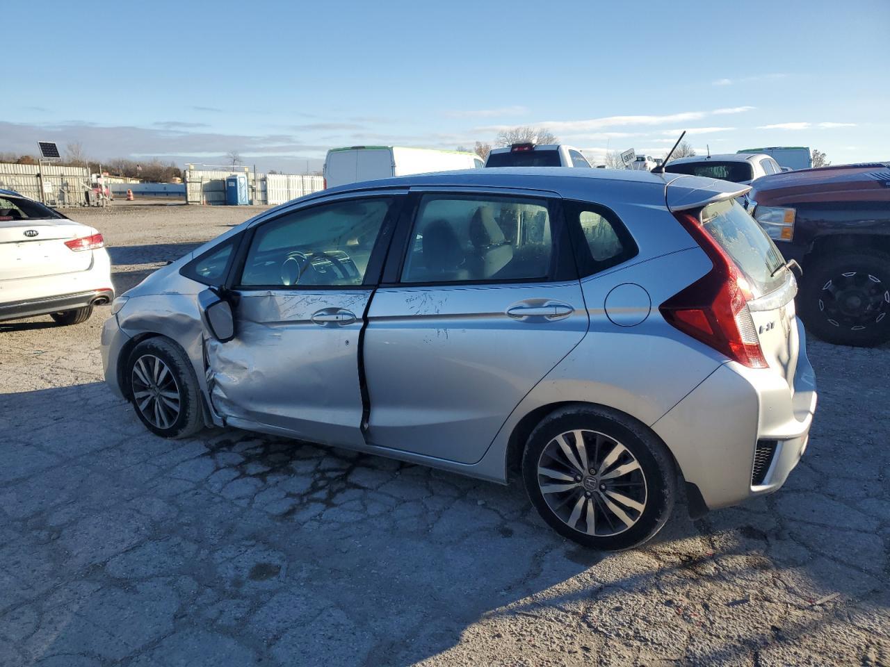 2015 HONDA FIT EX - Image 2