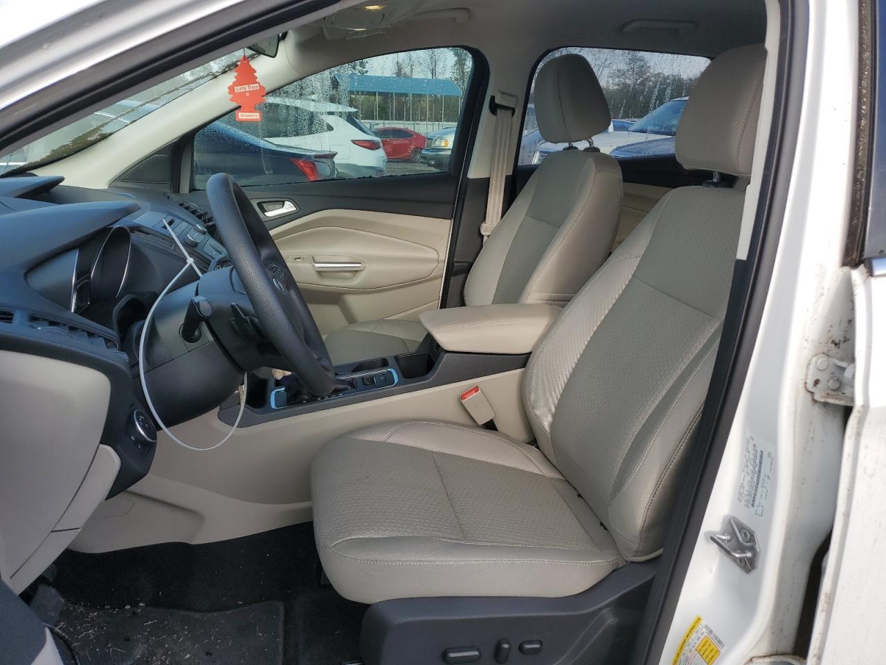2017 FORD ESCAPE SE - Image 7