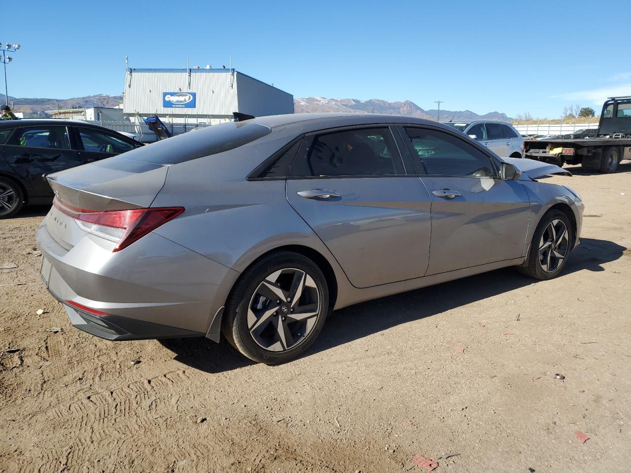 2023 HYUNDAI ELANTRA SE - Фото 3