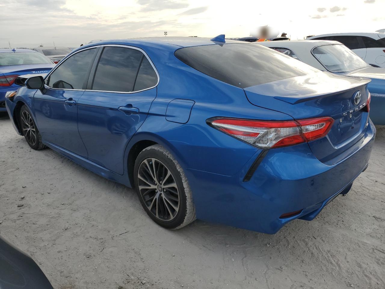 2019 TOYOTA CAMRY L - Фото 2