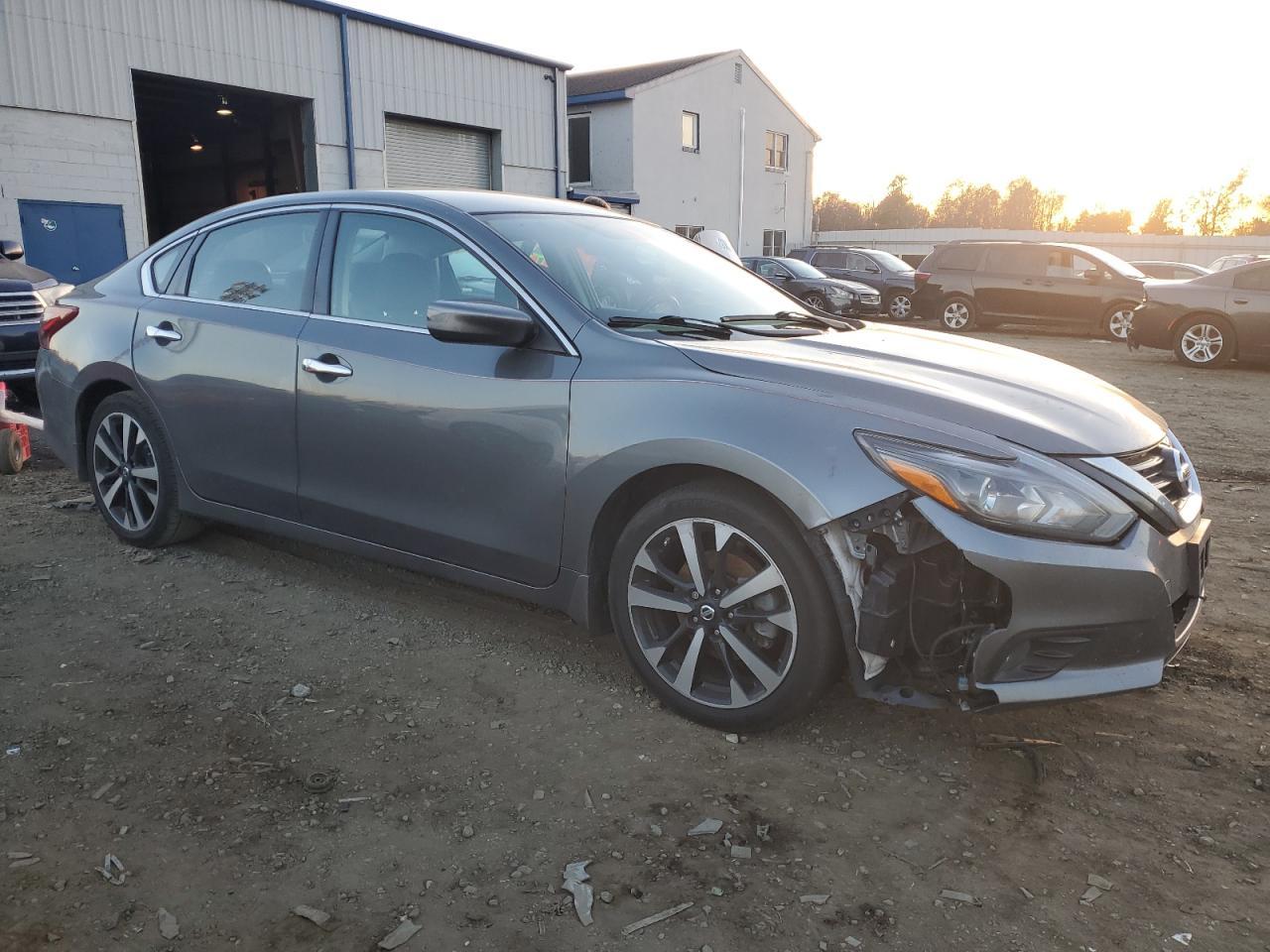 2018 NISSAN ALTIMA 2.5 - Фото 4