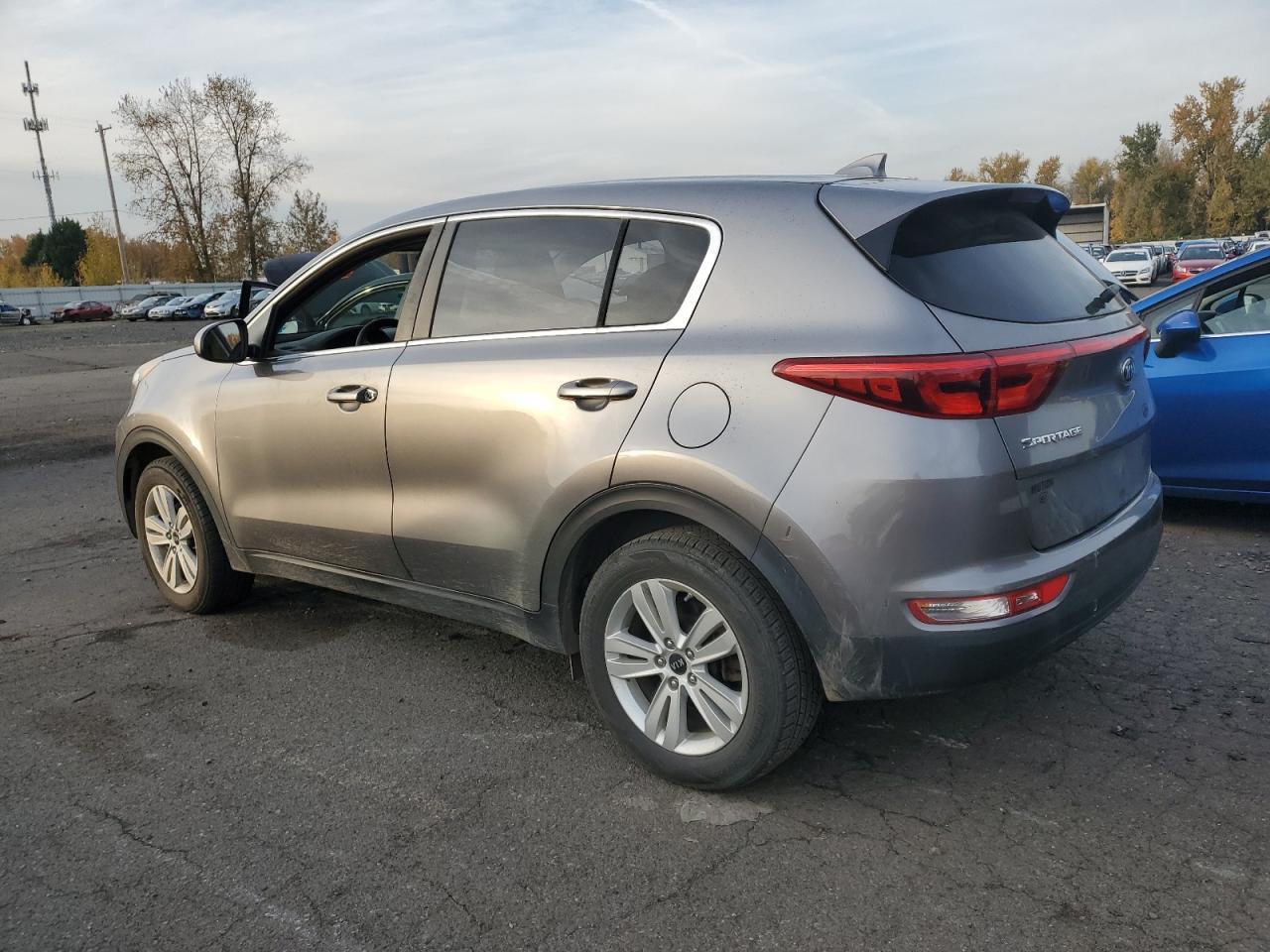 2017 KIA SPORTAGE L - Image 2