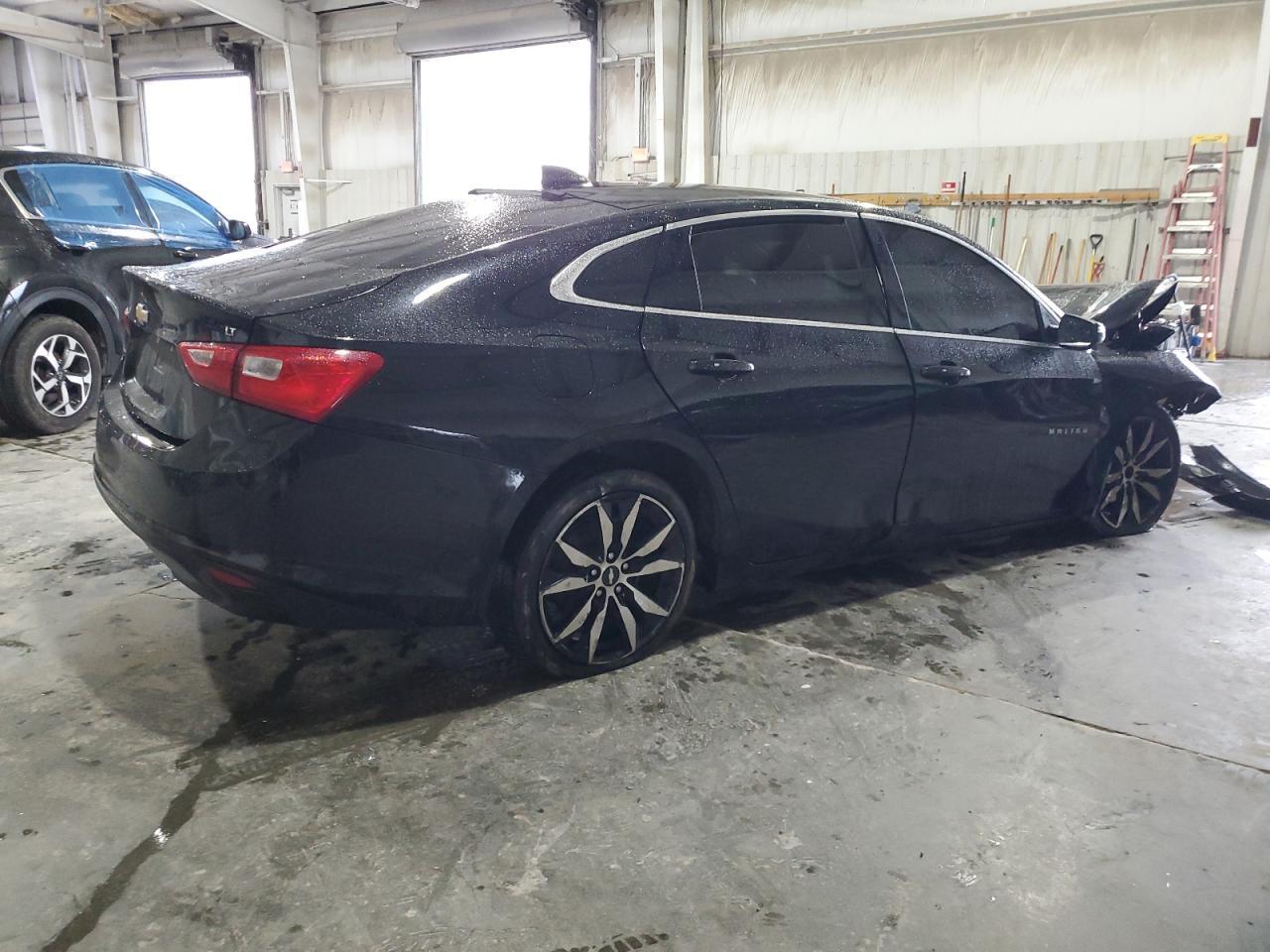 2017 CHEVROLET MALIBU LT - Фото 3