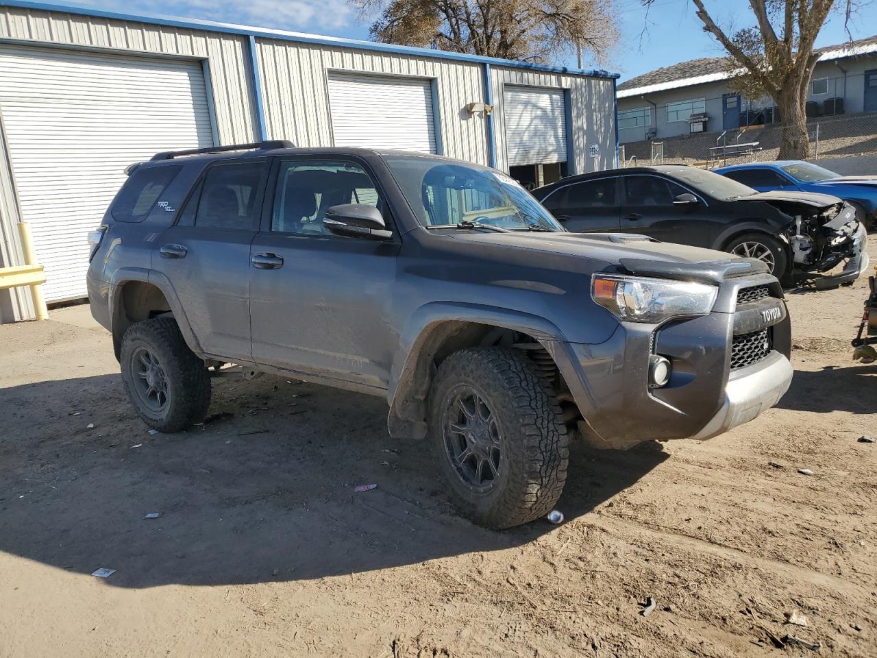 2019 TOYOTA 4RUNNER SR - Image 4