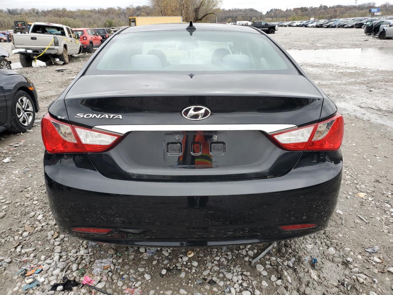 2013 HYUNDAI SONATA GLS - Image 6