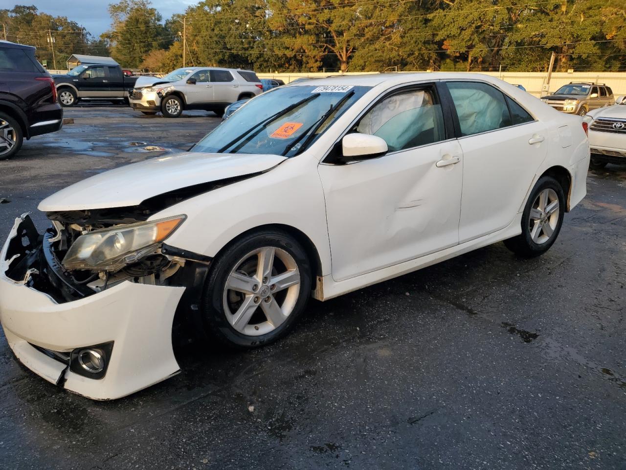 2014 TOYOTA CAMRY L