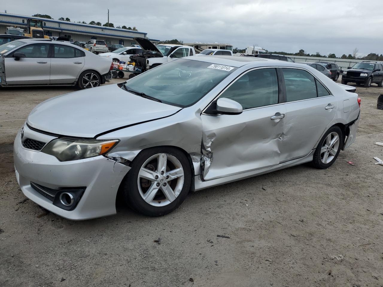 2014 TOYOTA CAMRY L