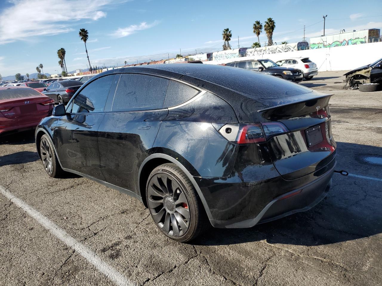 2023 TESLA MODEL Y - Фото 2