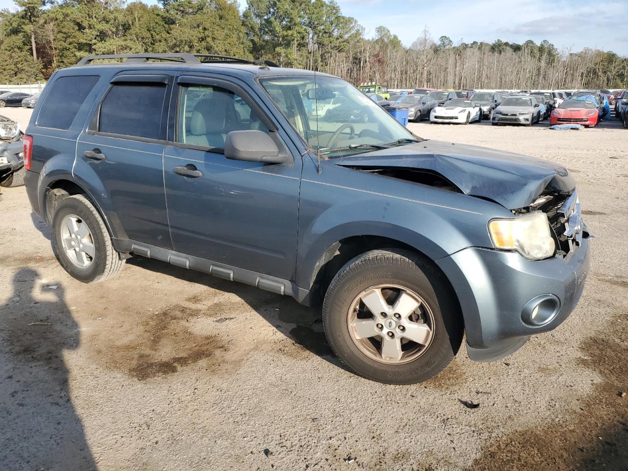 2010 FORD ESCAPE XLT - Фото 4