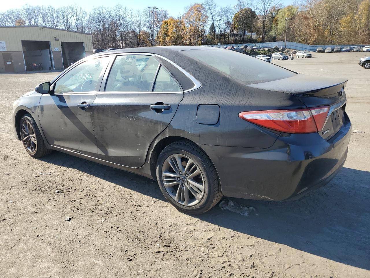 2017 TOYOTA CAMRY LE - Image 2