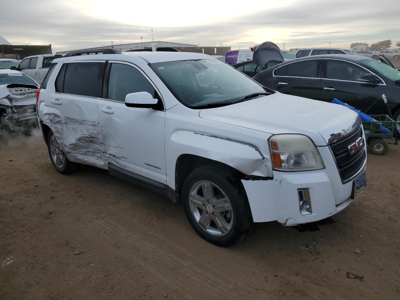 2012 GMC TERRAIN SL - Image 4