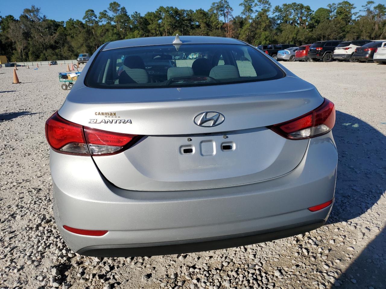 2014 HYUNDAI ELANTRA SE - Image 6
