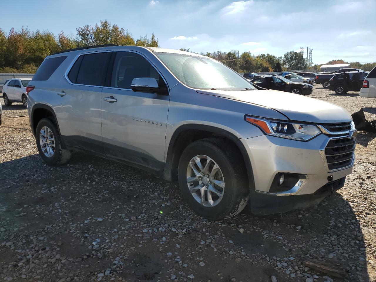 2021 CHEVROLET TRAVERSE L - Фото 4