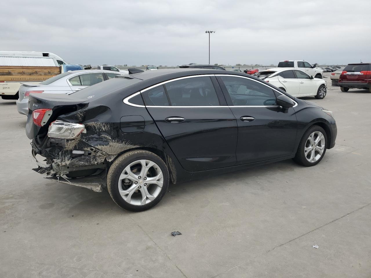 2017 CHEVROLET CRUZE PREM - Image 3