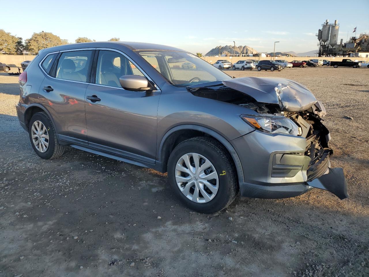 2018 NISSAN ROGUE S - Image 4