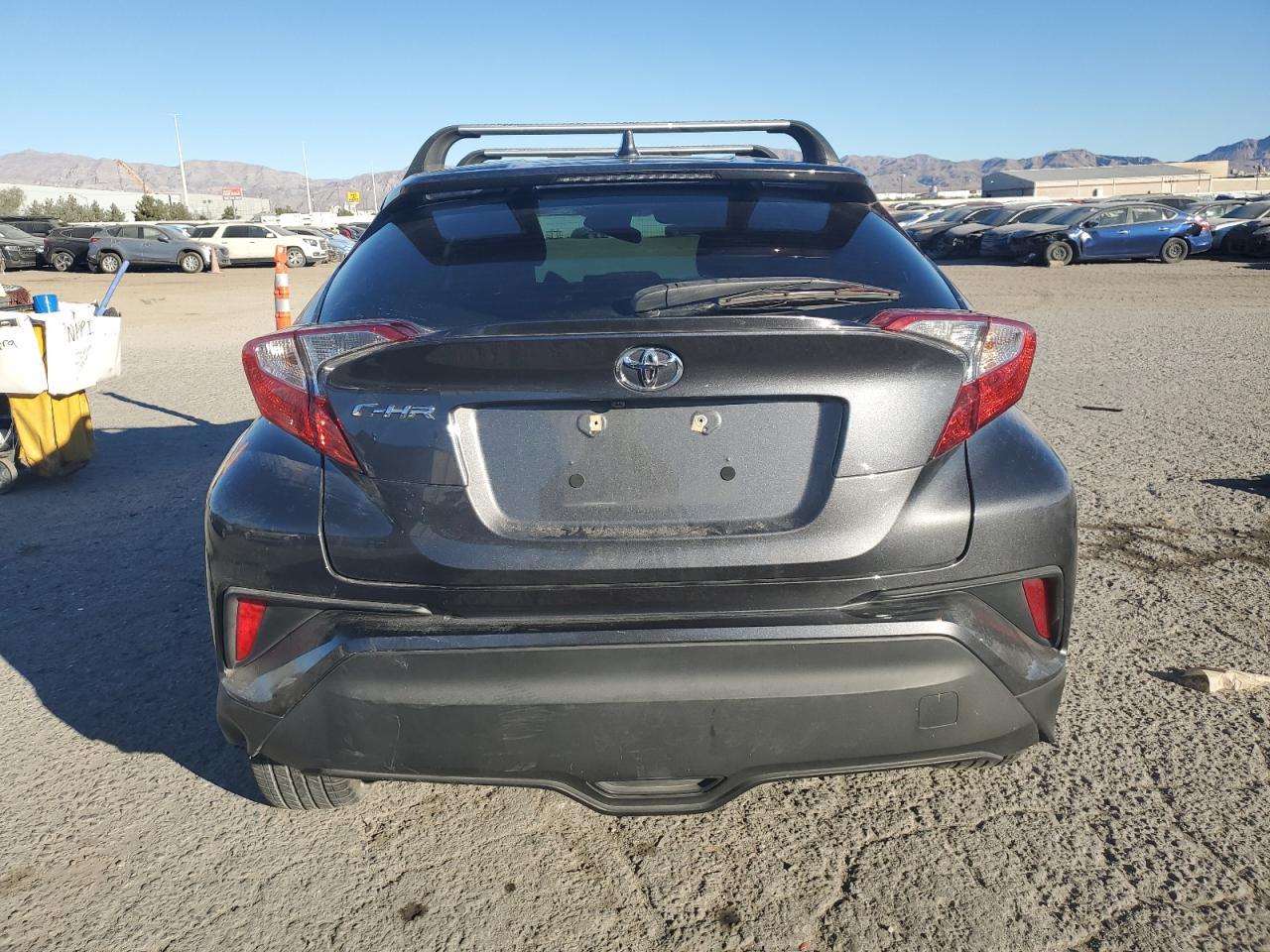 2022 TOYOTA C-HR XLE - Фото 6