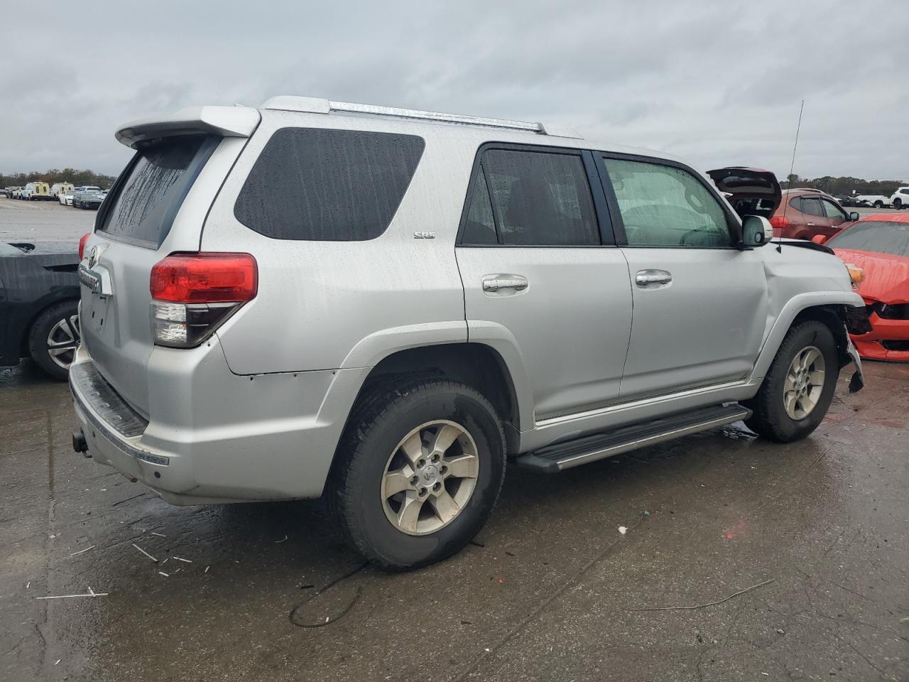2011 TOYOTA 4RUNNER SR - Image 3