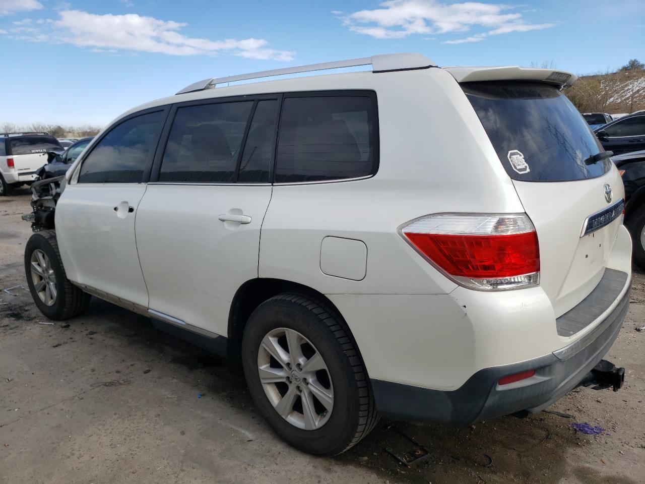 2011 TOYOTA HIGHLANDER - Фото 2