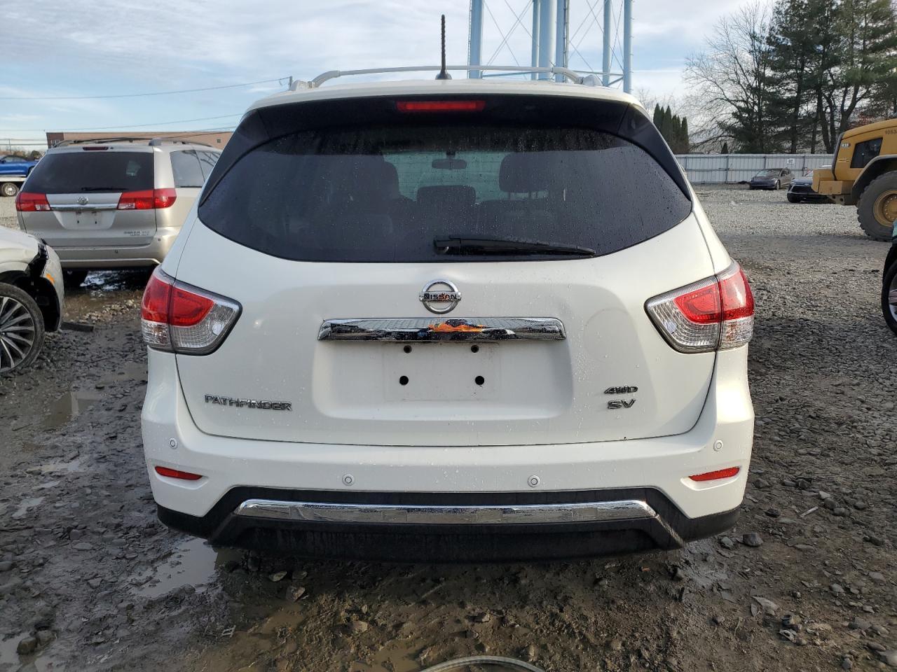 2013 NISSAN PATHFINDER - Фото 6