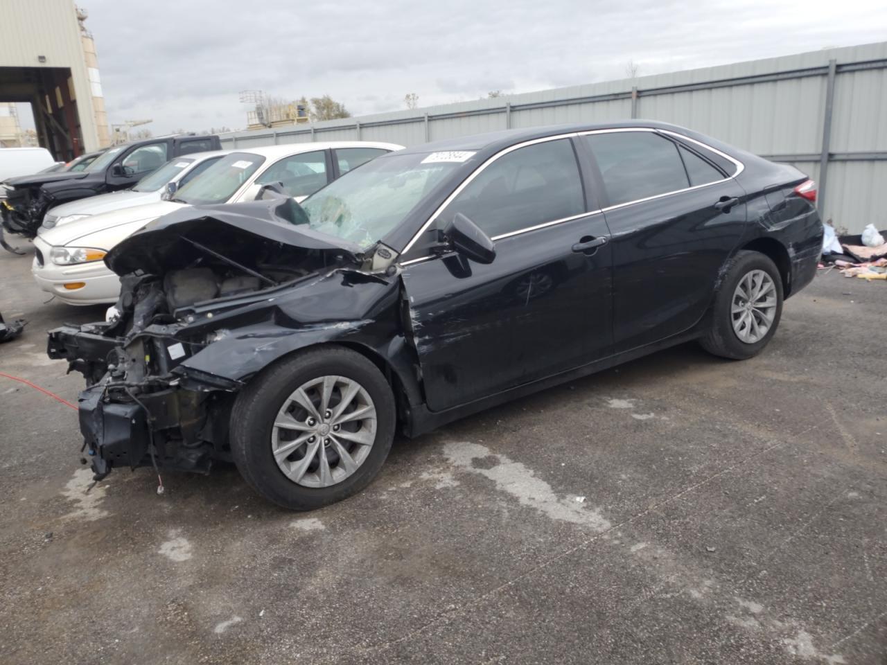 2015 TOYOTA CAMRY LE